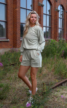 Ladda upp bild till gallerivisning, SWEATSUIT SHORTS SET - GREEN